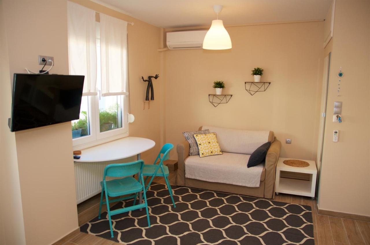 Super Cute & Cozy Mini Studios In City Center Салоники Экстерьер фото